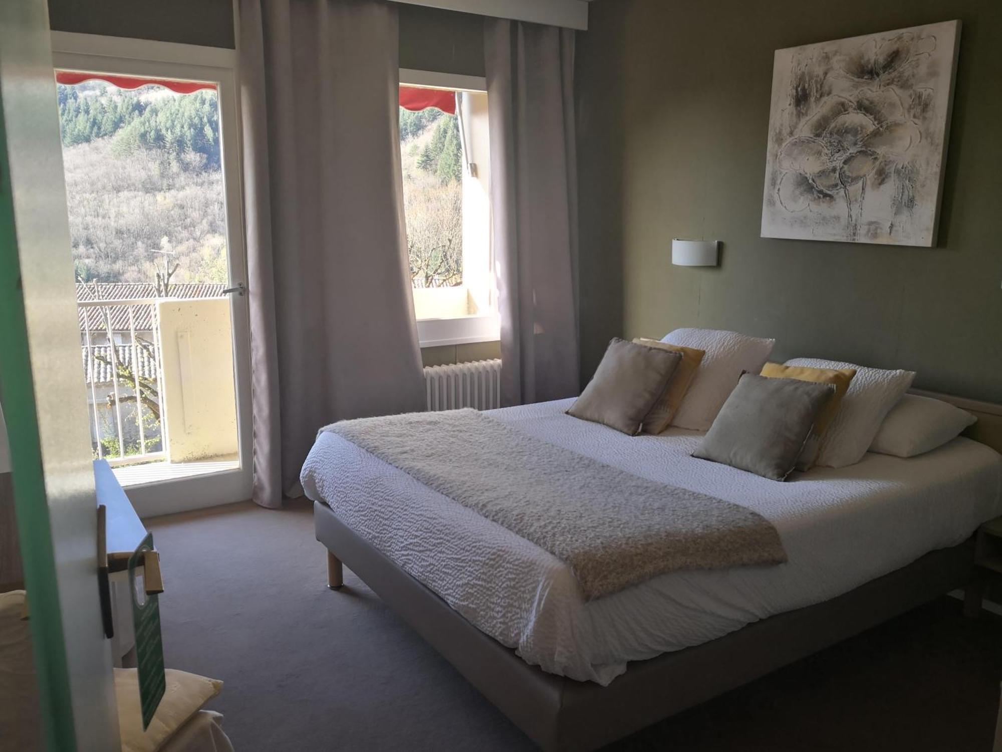Logis Hotel-Restaurant Le Tanargue Valgorge Kültér fotó